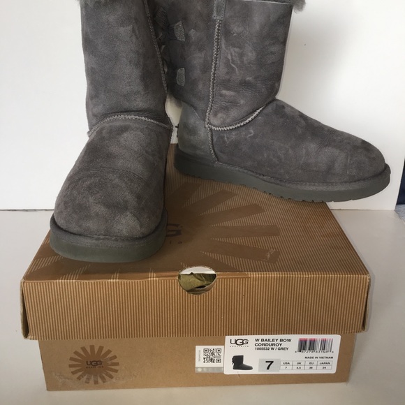 Ugg Womens Corduroy Bow Grey good condition 7 - Picture 7 of 7